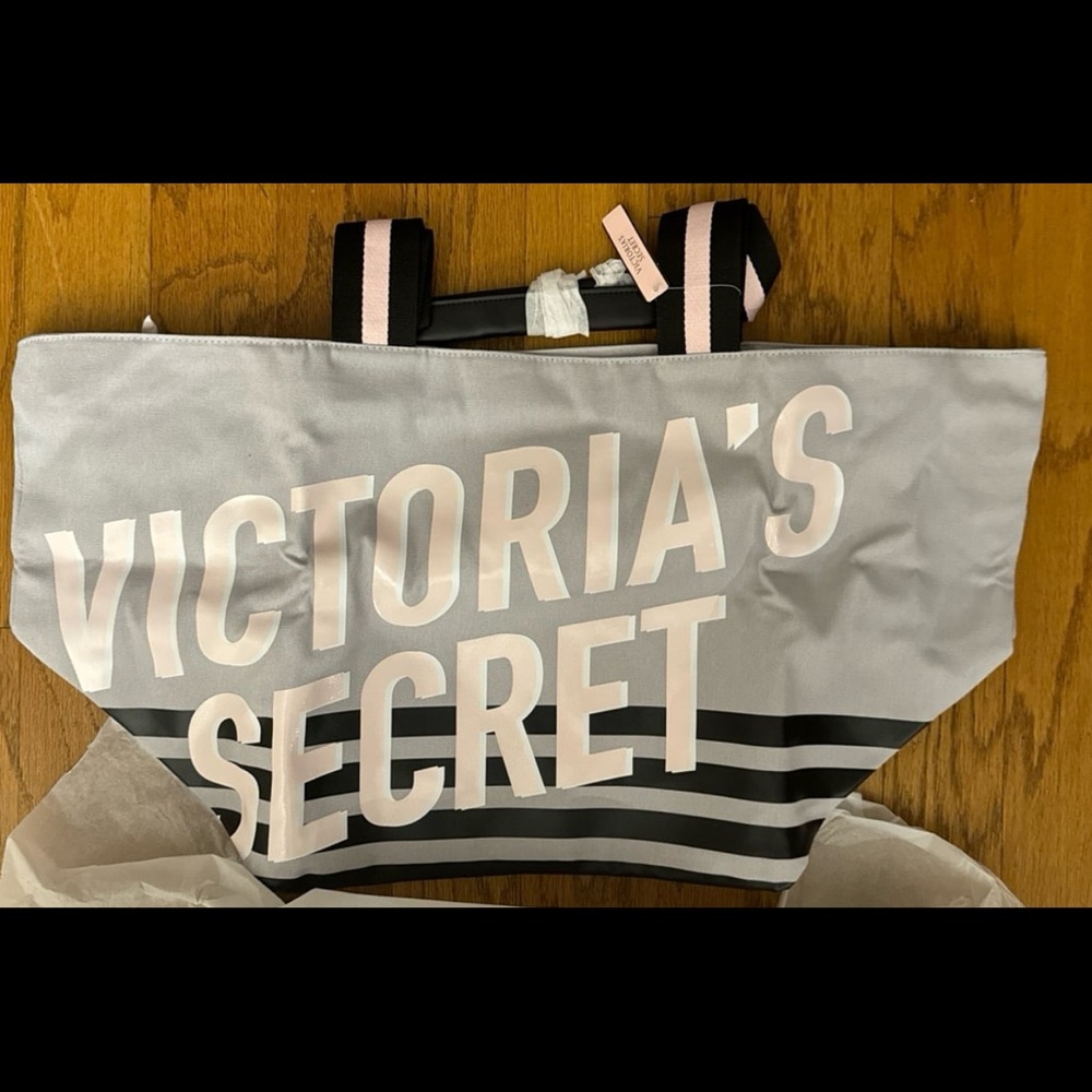 Victoria’s Secret tote